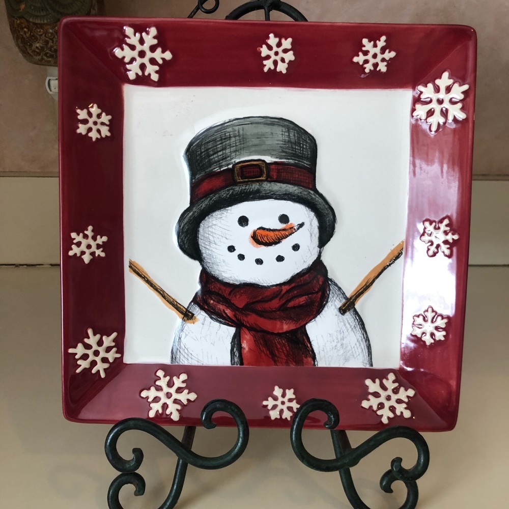 NWT St. Nicholas Square Snowman Plate